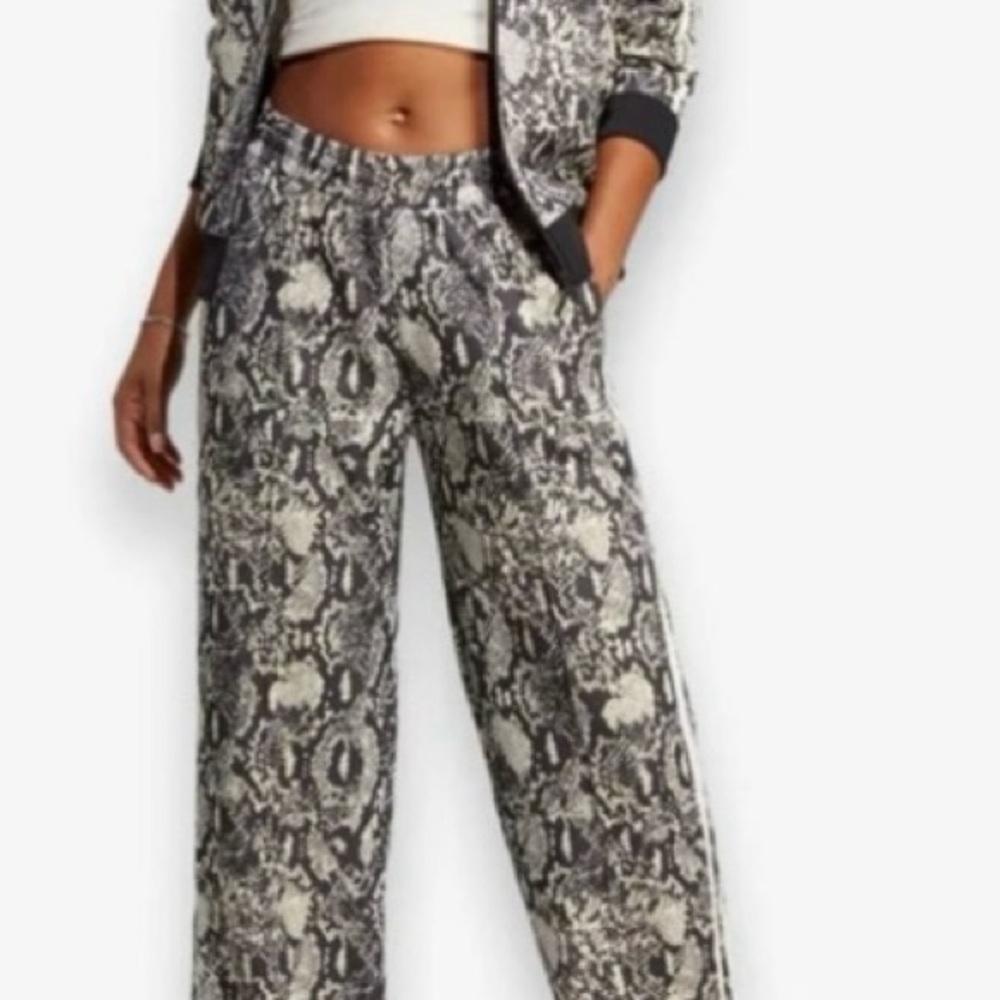 Adidas Python Snakeskin Print Jacket Sz Large - image 2